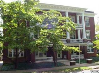 39 University Cir APT 4, Charlottesville, VA 22903
