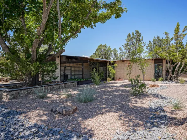7725 El Conde Ave NE, Albuquerque, NM 87110