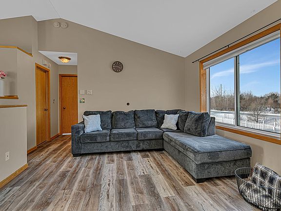 4th image of 6743 Black Spruce St