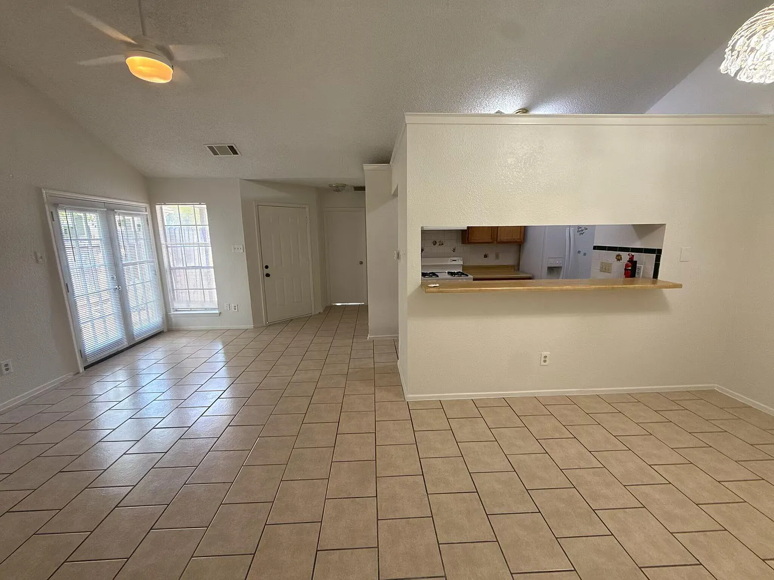 2 bed, 2.0 bath, 1777 sqft, $1,450 — Photo 3