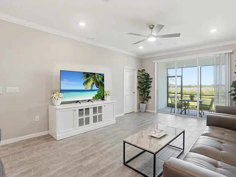 11851 Venetian Lagoon Dr #103 — Photo 16