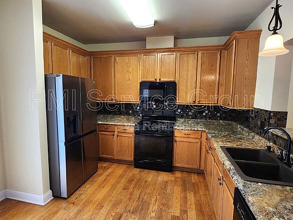 5th image of 2325 Twilight Dr
