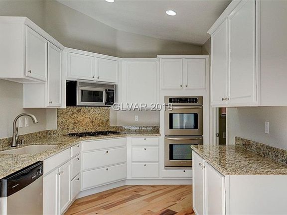 4th image of 5912 Paseo Del Mar