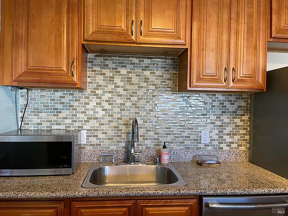 4th image of 1 Embarcadero West #355