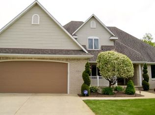 2324 S Clover Ln, Warsaw, IN