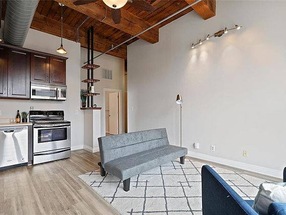 4th image of 609 Central St APT 1402