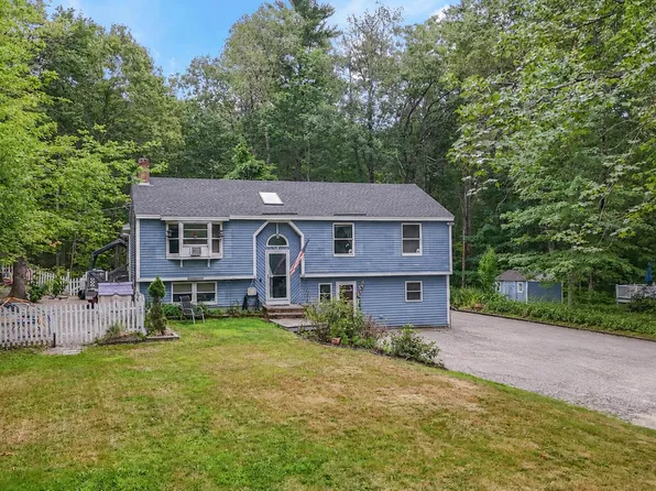 25 Lynwood Drive, Waterboro, ME 04061