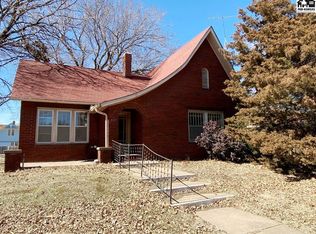 210 N Bluff Ave, Anthony, KS 67003