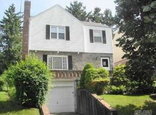 21738 51st Ave, Oakland Gardens, NY 11364