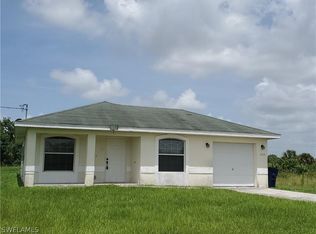1062 Countess Ave, Lehigh Acres, FL 33974