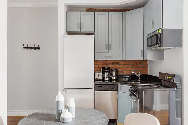 Rented by Centennial Properties NY | media 5