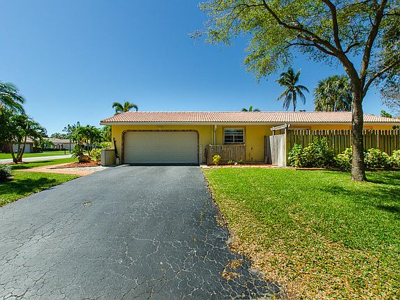 3rd image of 8453 NW 14th St