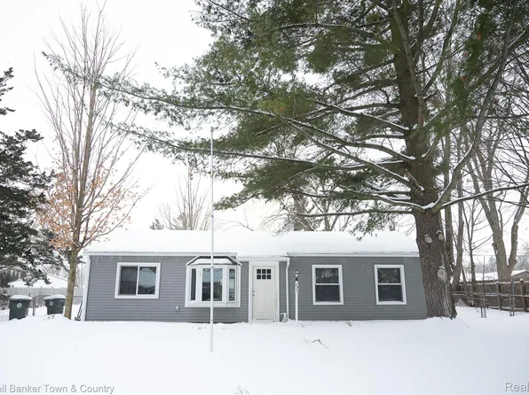 2423 Liter Rd, Orion, MI 48359