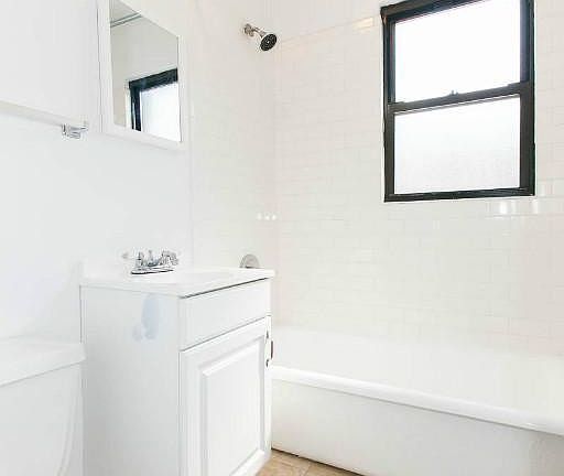 3rd image of 2647 N Spaulding Ave APT 1W
