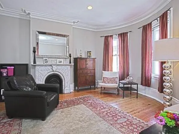 2 Lawnwood Pl, Charlestown, MA 02129
