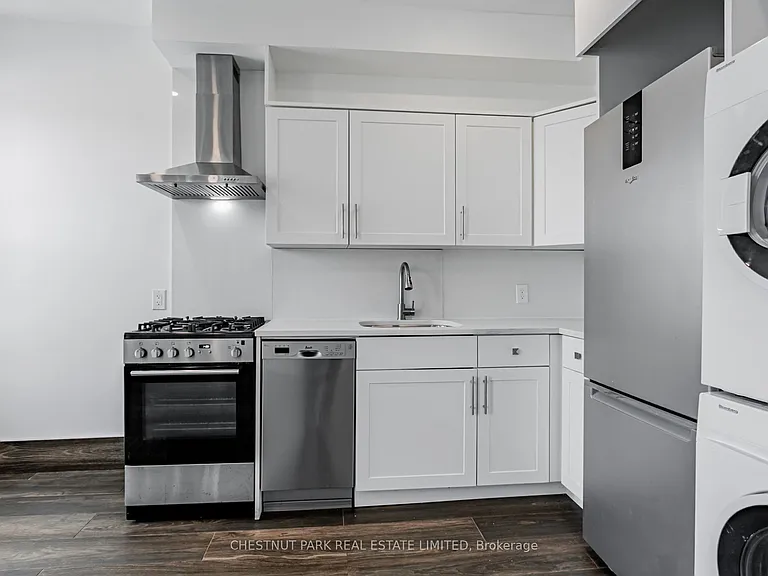 535 Parliament St #304A — Photo 23