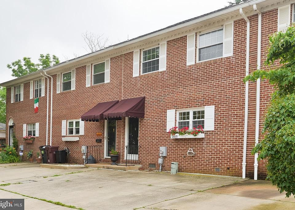 1st image of 1009 McDowell St