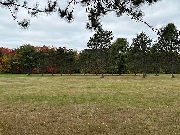 3rd image of 120 Golf Course Road