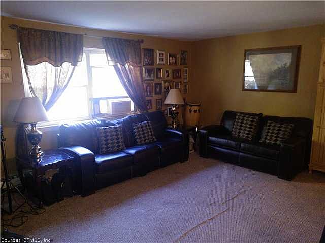 2nd image of 13 Canterbury Arms