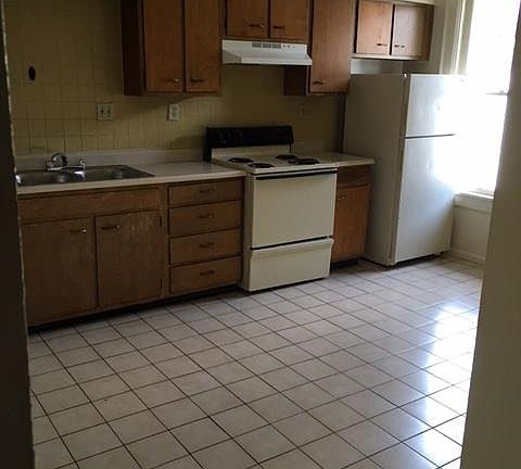 3rd image of 83 14th Ave