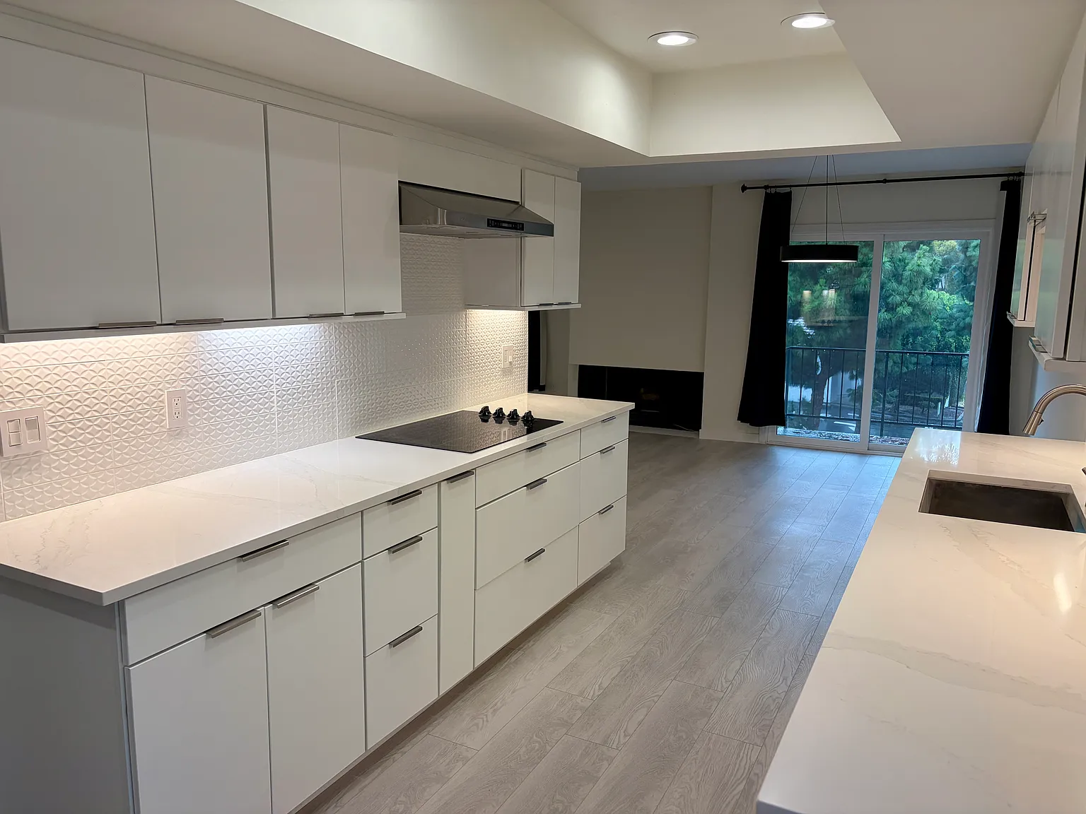 2 bed, 1326 sqft, $3,500 — Photo 2