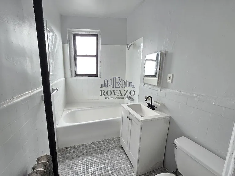 160 Ellis Ave #401 — Photo 5
