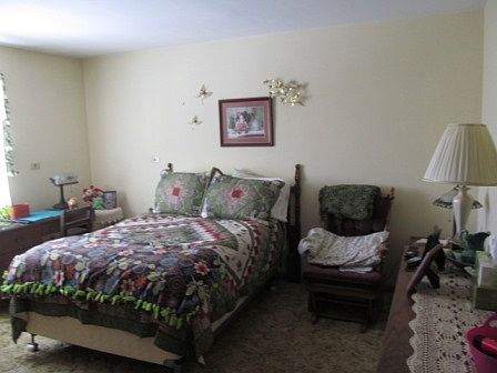 4th image of 629 Maxwell Dr