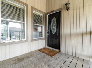 418 Garland Dr APT 206, Lake Jackson, TX 77566