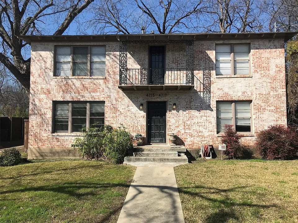 4717 Deere St