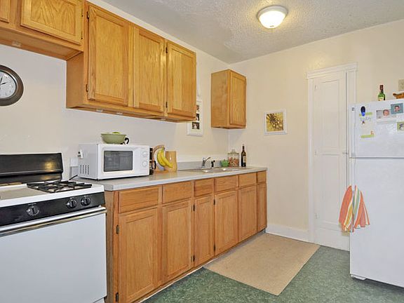 2nd image of 1220 N Emerson St APT 03