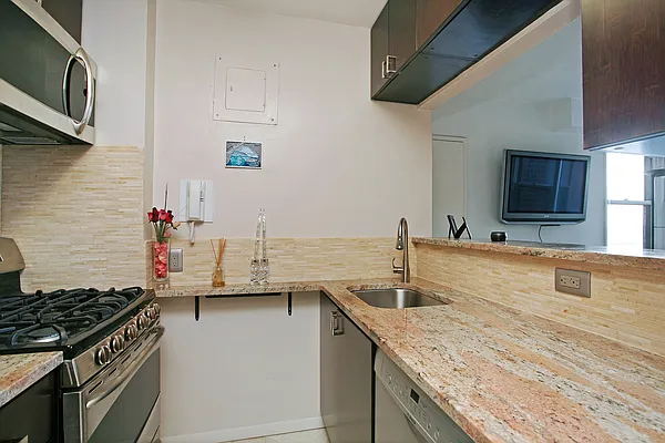 Rented by Oxford Property Group | media 6