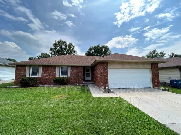 306 W Hunter Dr, Nixa, MO 65714