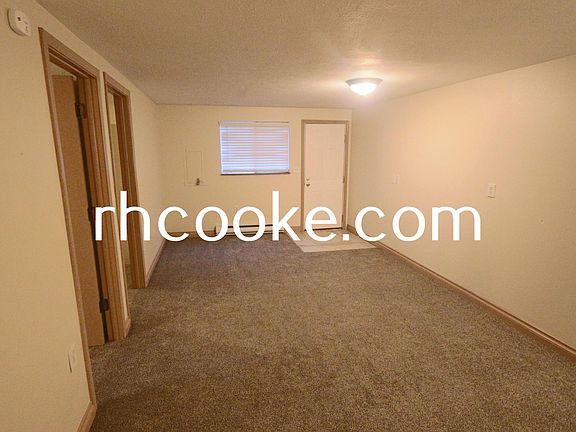 4th image of 1408 E Fairview Ave #B
