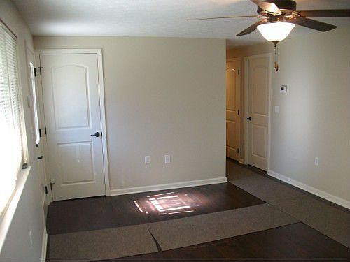 4th image of 4973 Chesham Dr