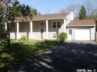 360 Peter Scott Rd, Pennellville, NY 13132