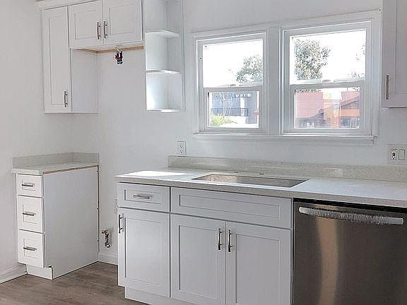 4th image of 12022 N Park Ave