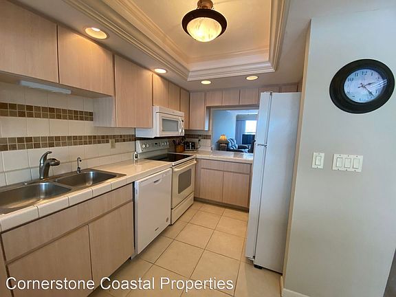 5th image of 159 SW 47th Ter APT 207