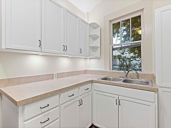 5th image of 130 Ellis Bean APT 1