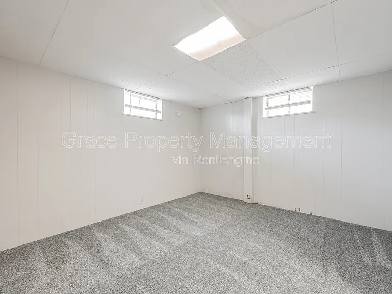 2610 S Gaylord St — Photo 11