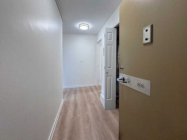 99 Pond Ave #806 — Photo 17