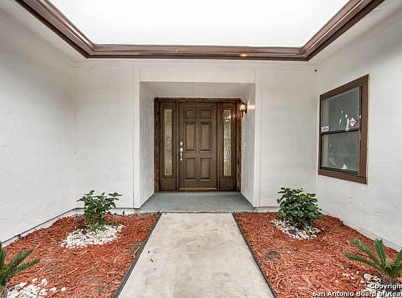 3rd image of 10302 Granary St