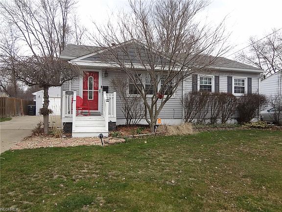 2nd image of 1372 Autumn Dr NW