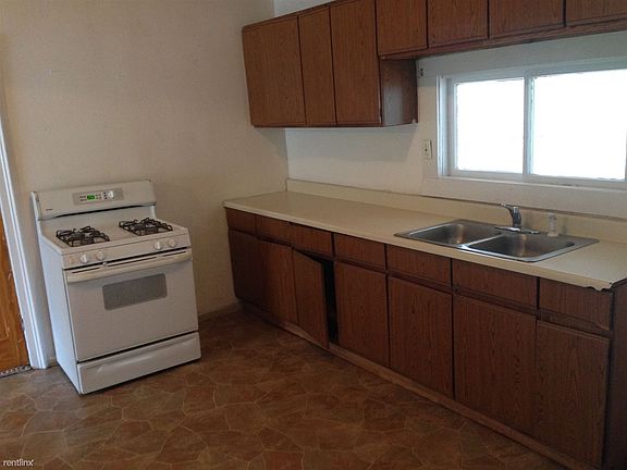 302 E. Main, Apt. 1 (7)