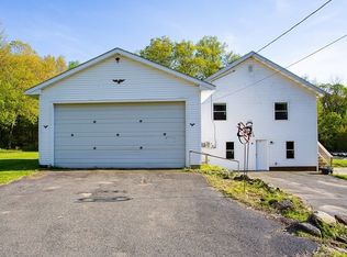 76 Kennedy Rd, West Brookfield, MA 01585