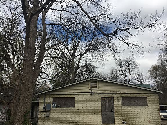 3rd image of 517 E Cherry St