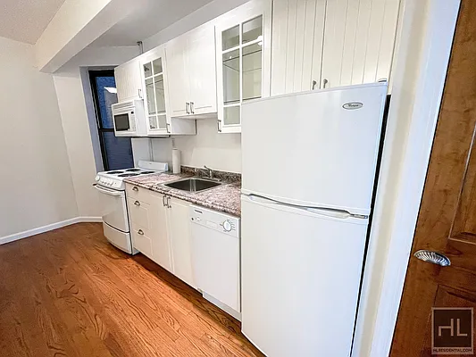 Rented by Highline Residential | media 3