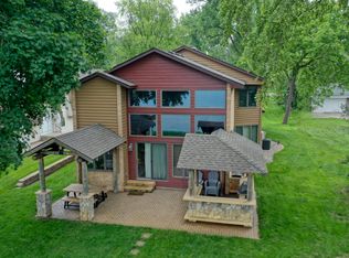 7313 N Shore Trl N, Forest Lake, MN 55025