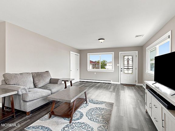 3rd image of 22 Tortola Street