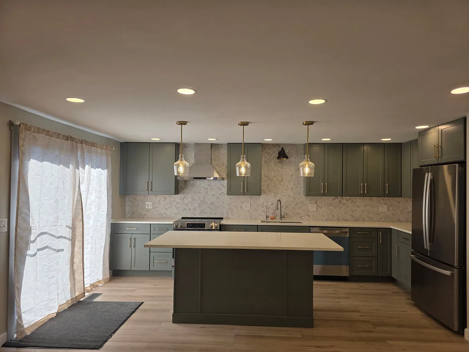 2 bed, 1800 sqft, $2,195 — Photo 4