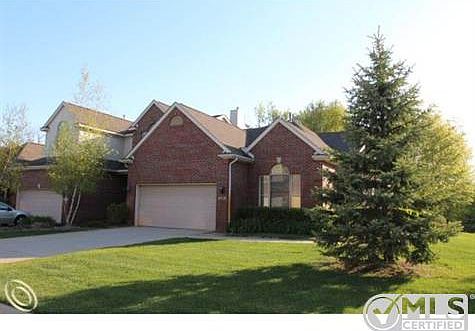 Kingston Pointe 002.JPG